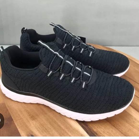 Women's Bungee ATHLETIC Slip-on Sneakers Knit SIZE 9 Wide BLACK WHITE - Picture 10 of 13